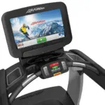 Life Fitness Discover SE 95T Elevation Treadmill