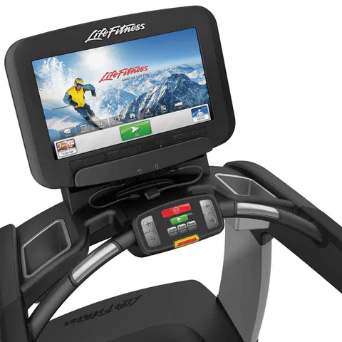 Life Fitness Discover SE 95T Elevation Treadmill
